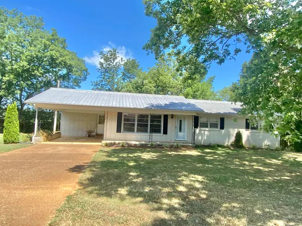 521 N Main St, Loretto, TN 38469