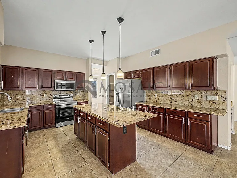 1819 E Cascade Dr — Photo 18