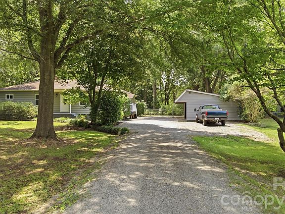 3rd image of 2125 Old Hickory Grove Rd