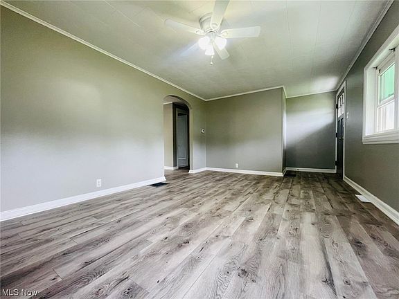 3rd image of 1650 Potts Ln