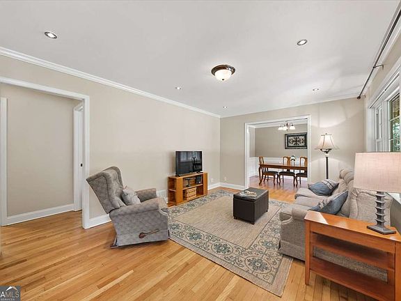 5th image of 455 Freyer Dr NE