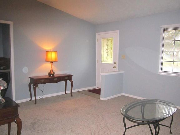 4th image of 7607 Natchez Ct