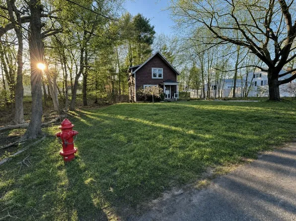 14 Leonard Ln, Holbrook, MA 02343