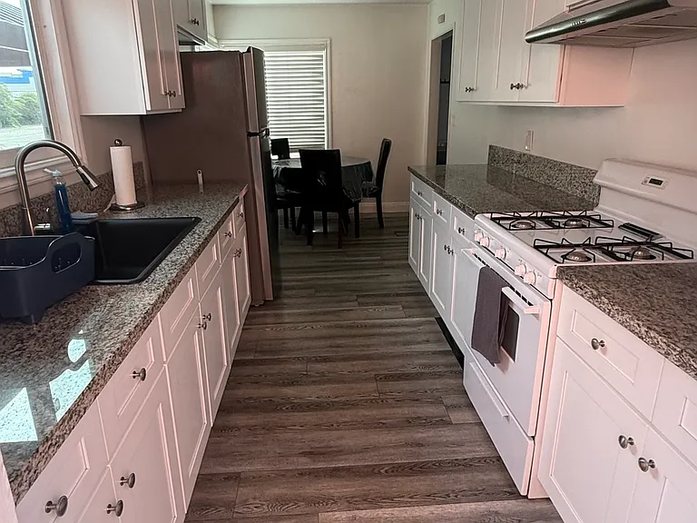 2117 Border Ave — Photo 17