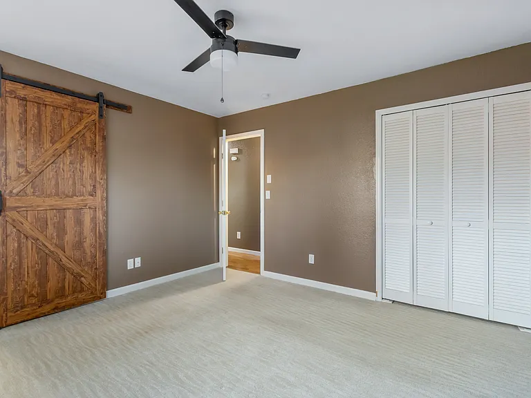 2912 Loch Lomond Dr — Photo 14