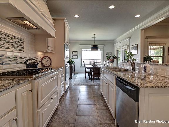 4th image of 5604 W Alder Ln