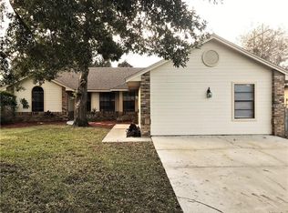 4 Surrey Rd, Debary, FL 32713