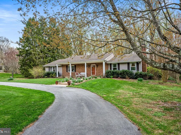 14 Turkey Hollow Rd, Kennett Square, PA 19348