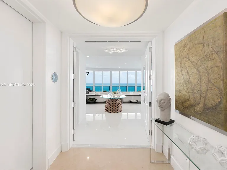 5959 Collins Ave #807 — Photo 4