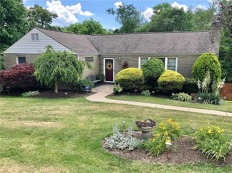 5055 Don St photo 1