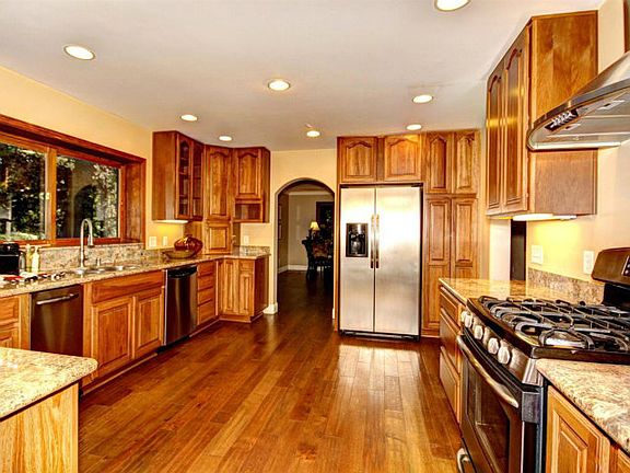 5th image of 28800 Big Basin Way