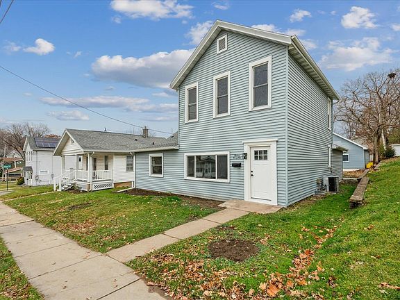 2nd image of 1394 W 3rd St