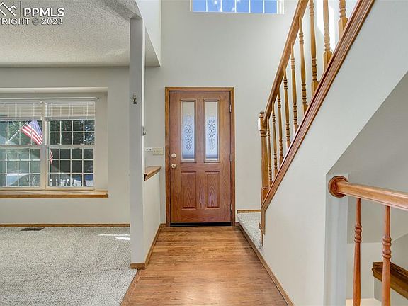 5th image of 7833 Scarborough Dr