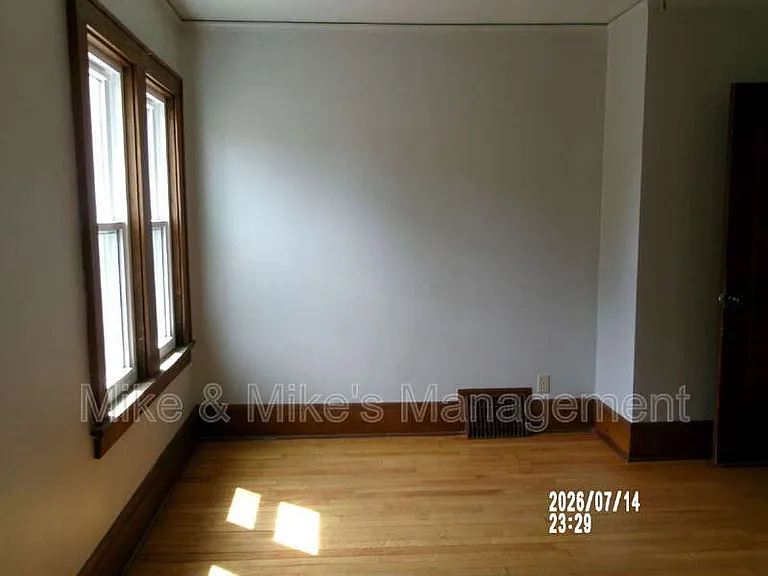2124 N 60th St — Photo 13