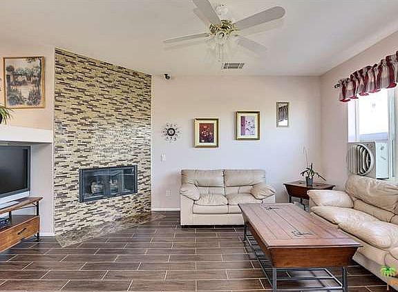 3rd image of 62492 N Starcross Dr