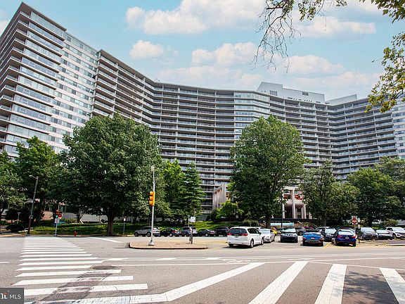 2nd image of 2401 Pennsylvania Ave APT 5A9