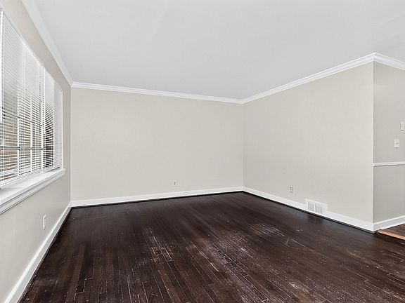 4th image of 2642 Arnold Dr