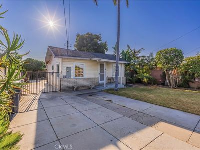 322 S Raitt St, Santa Ana, CA, 92703