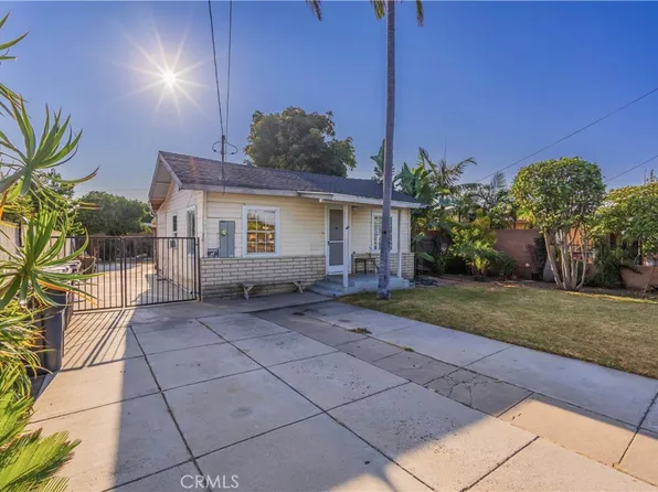 322 S Raitt St, Santa Ana, CA 92703