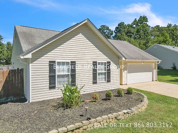 3rd image of 106 Pine Needle Rd