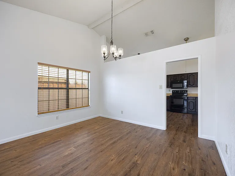 4504 Keys Dr — Photo 6