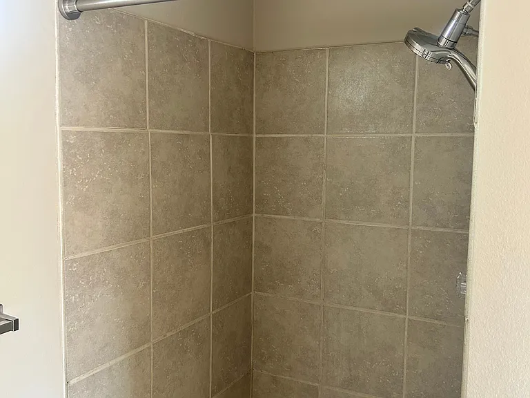 88 Rose Dr — Photo 9