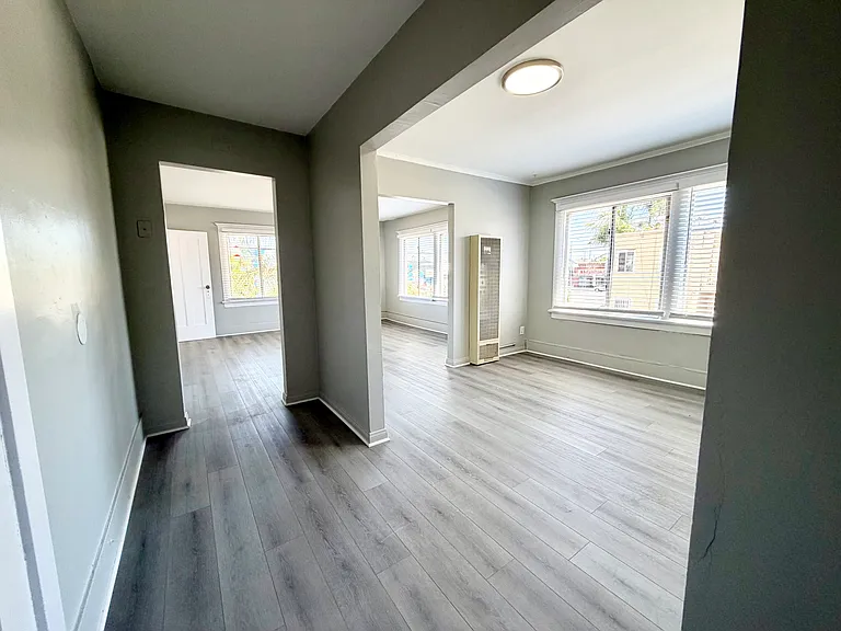 1805 6th Ave — Photo 26