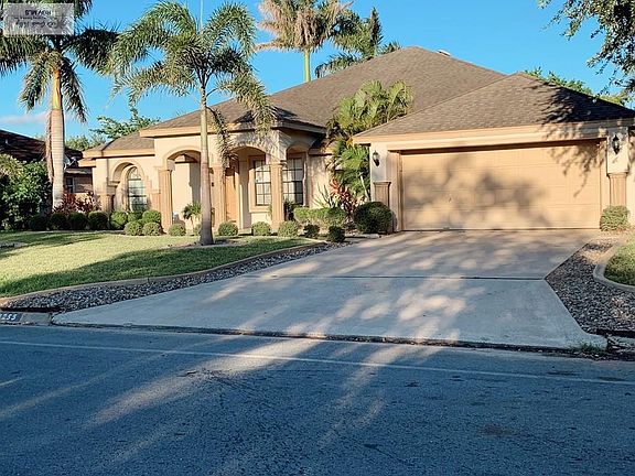 3rd image of 1255 Sandy Hill Dr