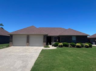 2005 Rosedale St, Muscle Shoals, AL 35661