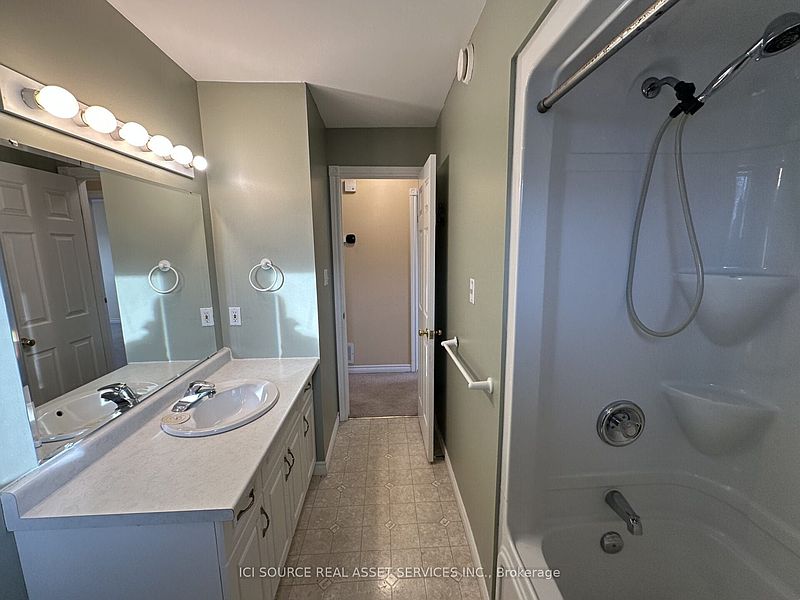 Peterborough House for rent - 2 Bedrooms — photo 13