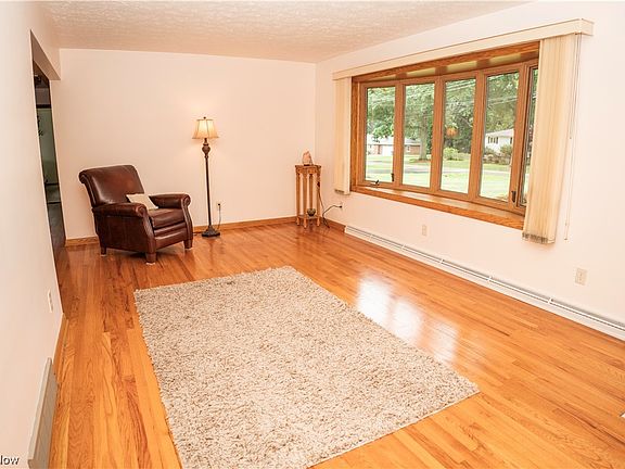 2nd image of 4795 Cherimoya Ave