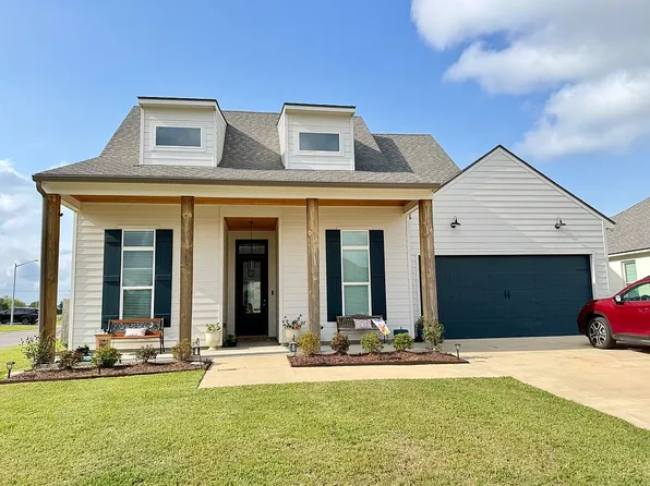 101 Sleeply View Dr, Broussard, LA 70518