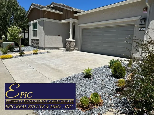 817 Cosmos Dr, Vacaville, CA 95687