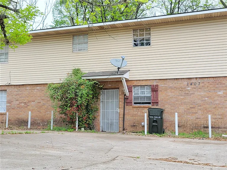 2403 Toro Ln #C — Photo 1