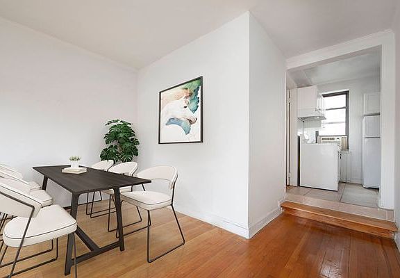 2nd image of 233 E 32nd St #5D