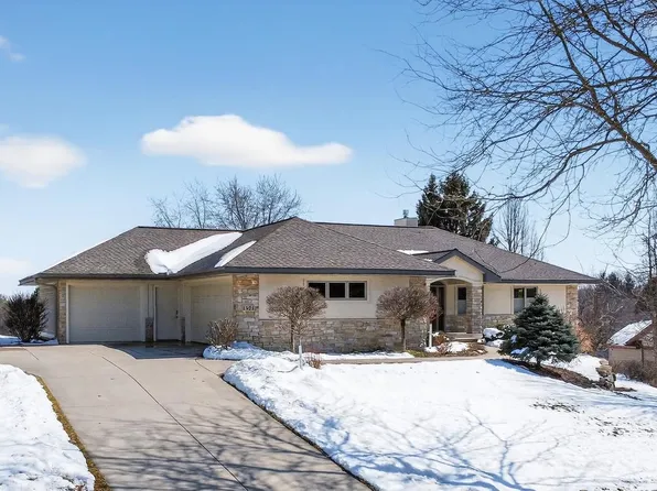1321 Stratford Court, Middleton, WI 53562