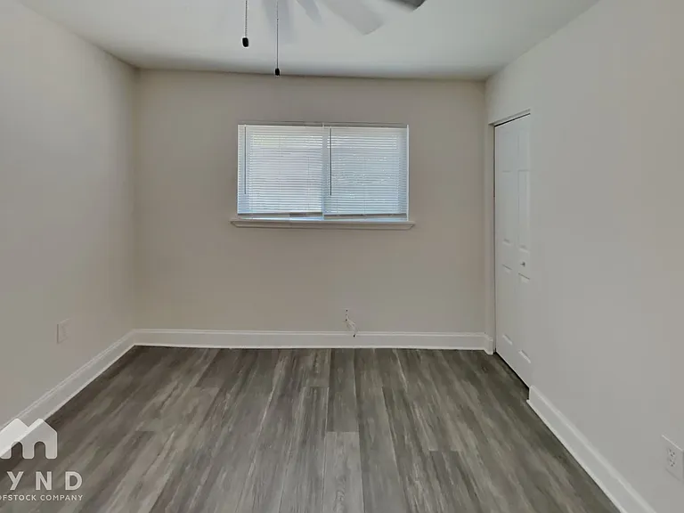 306 Park Blvd — Photo 11