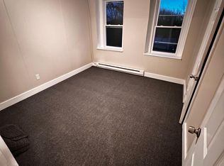 9 Glazier St, Gardner, MA 01440