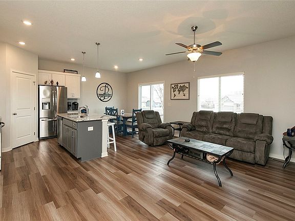 4th image of 1001 Lost Lake Dr