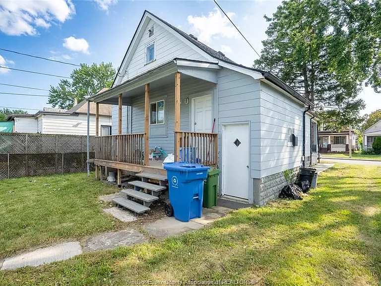 354 Curry Ave — Photo 18
