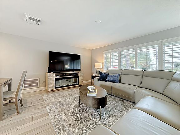 4th image of 6351 3RD PALM POINT