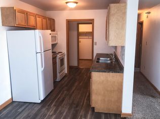 2627 S 17th St #204, Grand Forks, ND 58201