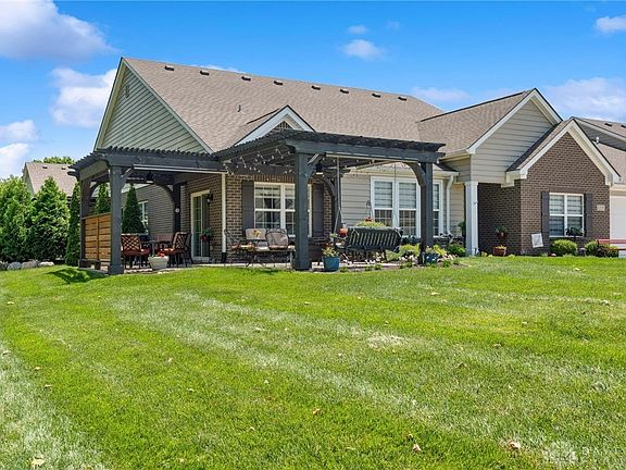 3rd image of 1215 Bourdeaux Way