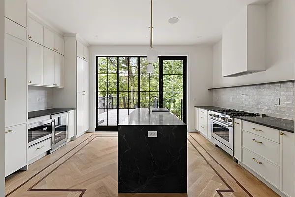 Sold by Compass | media 4