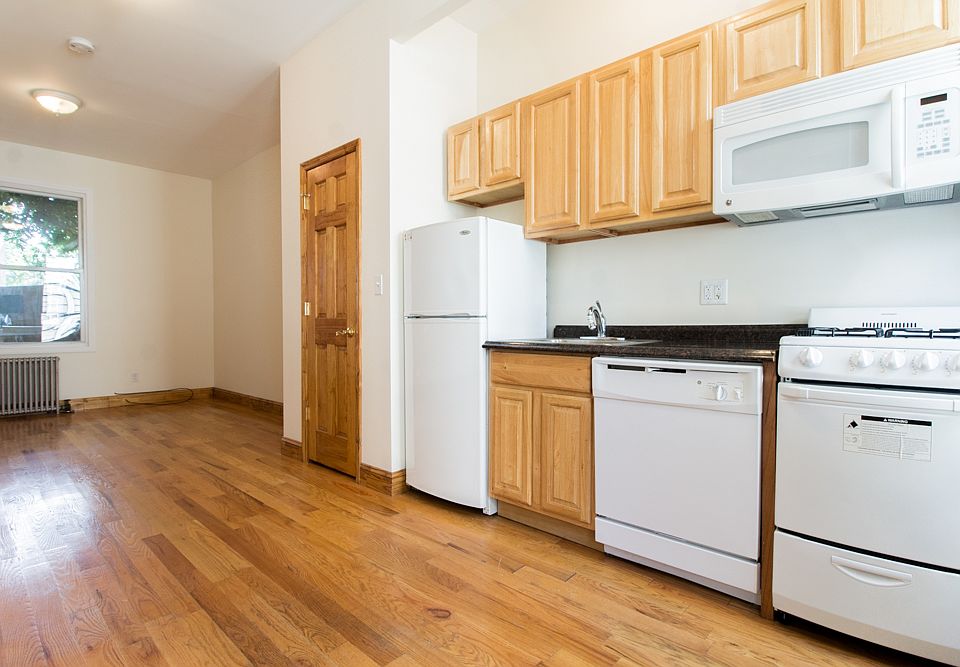 1st image of 13 Newell St APT 1RR