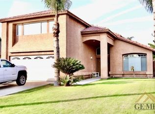 6114 Cartagena Ave, Bakersfield, CA 93313
