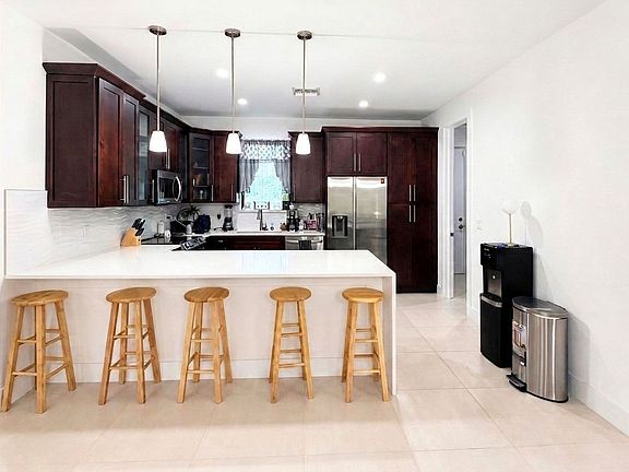 3rd image of 4022 24th Ave NE