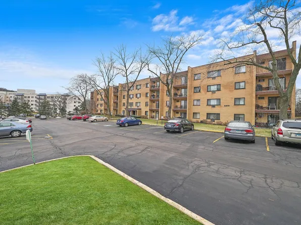 6670 S Brainard Ave APT 109, Countryside, IL 60525