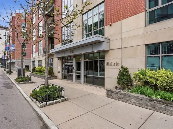150 Dorchester Ave APT 215, South Boston, MA 02127