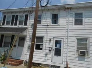 1010 Clayton St, New Castle, DE 19720